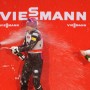 Time for champagne, again. thumbnail