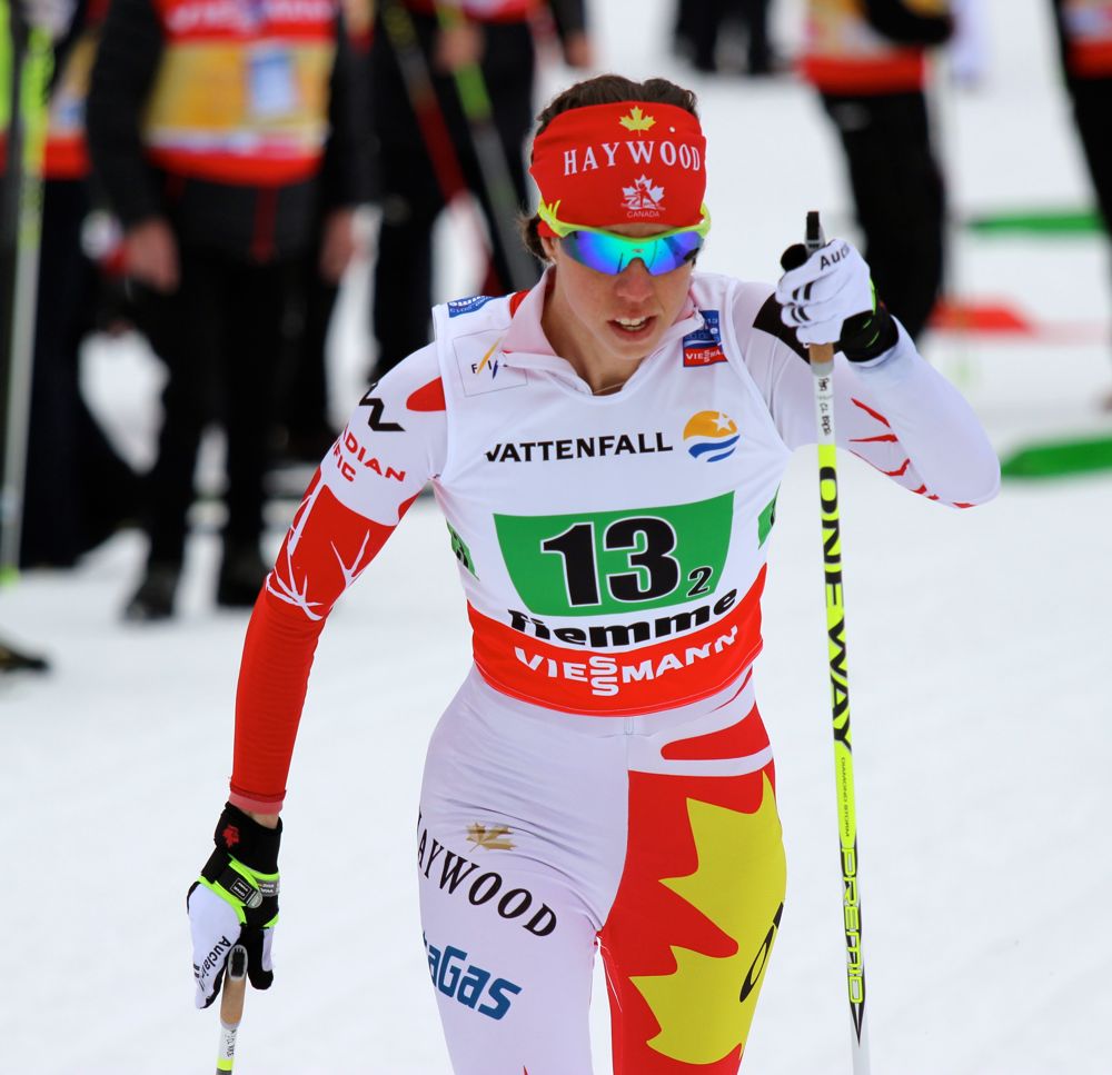Perianne Jones keeps Canada in 11th as the second leg in Thursday's 4 x 5 k relay at 2013 World Championships in Val di Fiemme, Italy.