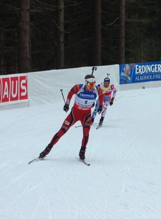 Svendsen and Fourcade racing in the pursuit.