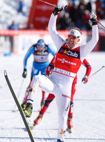 Emil Jönsson (SWE) celebrates his victory in Lahti. (Photo: Fischer/NordicFocus)