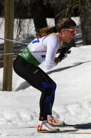  Rosie Brennan (APU) racing to third in Wednesday's 30 k classic mass start at U.S. Distance Nationals at Royal Gorge. (Photo: Mark Nadell/MacBeth Graphics)