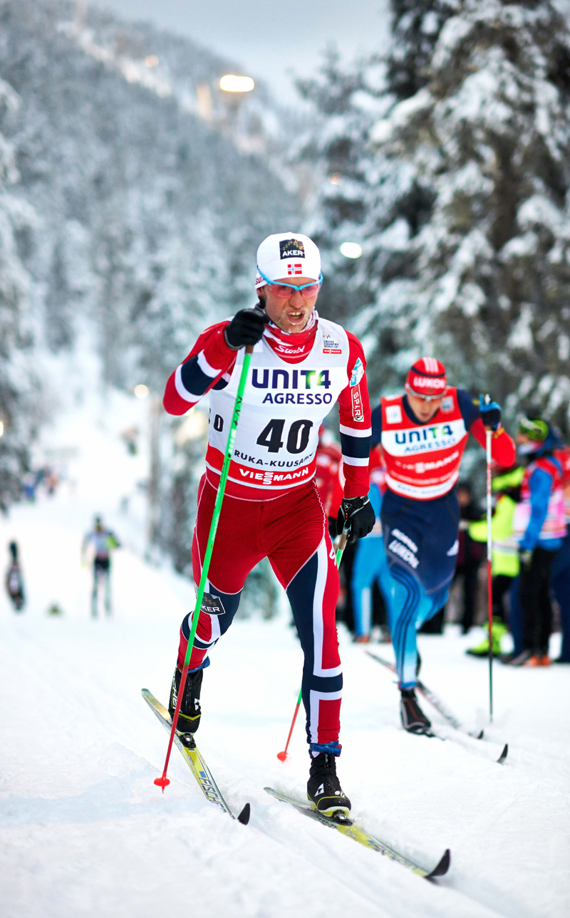 Martin Johnsrud Sundby (NOR) was the early leader.  Photo: Fischer / Nordic Focus.