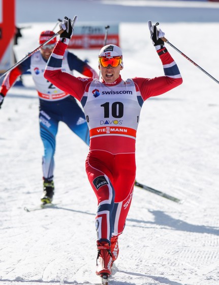 Norway’s Anders Gløersen celebrates his win as he crosses the finish line (Photo: Fischer/Nordic Focus)  