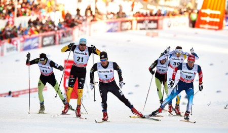 Simi Hamilton (U.S. Ski Team) leads his quarterfinal in the third stage of the Tour de Ski. (Photo: Fischer/Nordic Focus)