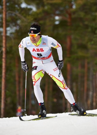 Harvey on his way to winning the skiathlon last March at 2014 World Cup Finals in Falun, Sweden. (Photo: Fischer/NordicFocus) 