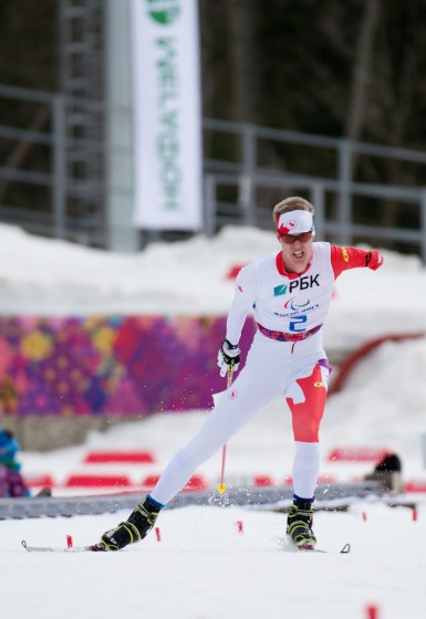 Arendz racing to silver on Saturday in the Paralympic biathlon 7.5 k sprint. (Photo: Matthew Murnaghan/Canadian Paralympic Committee)