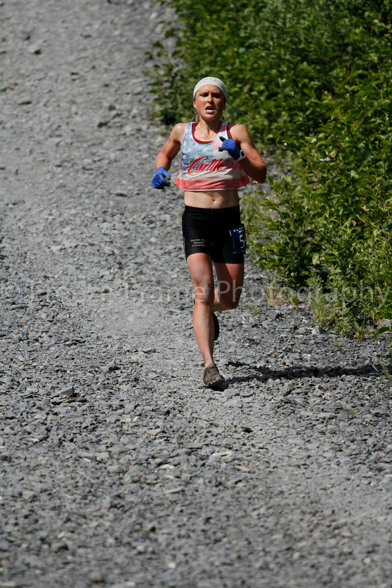 Brooks races down scree in the 2014 Mount Marathon. (Photo: Free Frame Photography)