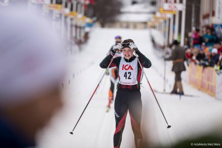 Sofia Henriksson sheds tears at the finish of last year's Tjejvasan, an annual all-female event in Sweden, which she won. (Photo: Hälsningar Adam)