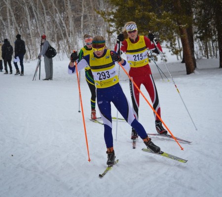 Hannah Hardenbergh leading a high-school race in Colorado. (Photo: SSCV)