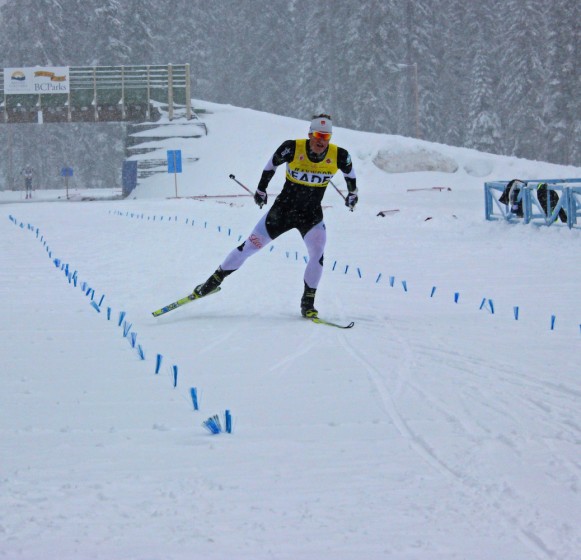 Kris Freeman on his way to winning the 30 k freestyle interval start by more than a minute and a half on Dec. 20 at the Sovereign Lake NorAm in Vernon, B.C. (Photo: Frances Weeks)