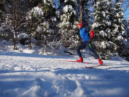 Let the power come primarily from the legs and hips; the arms should dictate the pace. Author François Léger Dionne concentrates on short, fast V2 strides at L3 intensity at the Far Hills Ski Center in Val-David, Quebec. 