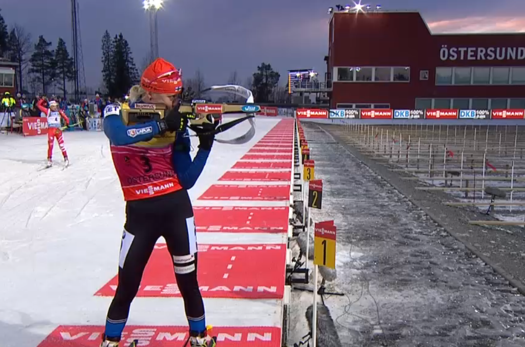 Kaisa Mäkäräinen of Finland shooting her way to the win in today's pursuit. 