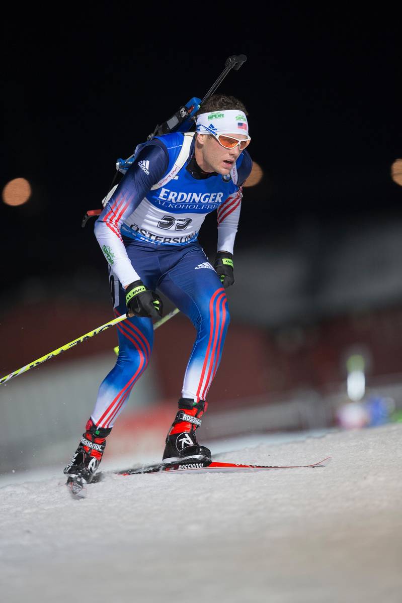 Tim Burke (US Biathlon) racing to 11th on Wednesday in his first individual World Cup of the season: the 20 k in Östersund, Sweden. (Photo: USBA/NordicFocus)