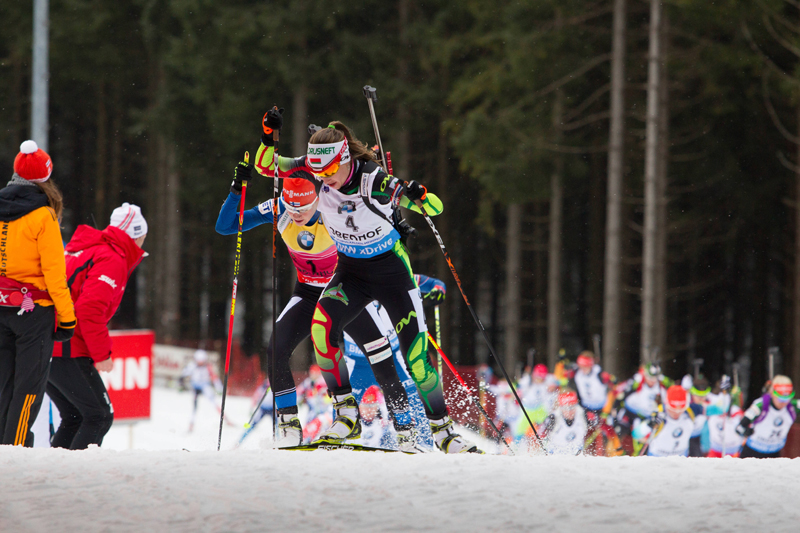 Darya Domracheva (BLR)  on her way to victory in the mass start in Oberhof, Germany.  (photo: Fischer/Nordic Focus)