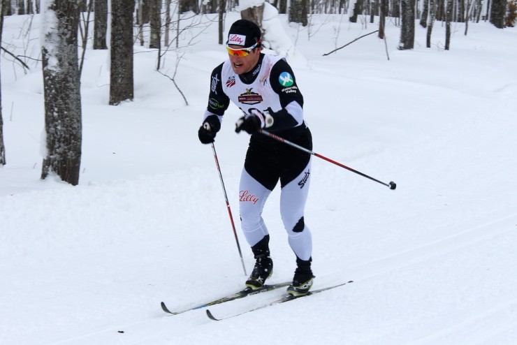 Kris Freeman pushing hard for first with 200 meters to go in the men's 30 k classic mass start at U.S. nationals in Houghton, Mich.