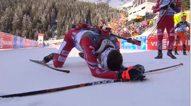 An early leader, Ole Einar Bjørndalen of Norway exhausted at the finish of the IBU World Cup men's 10 k sprint on Thursday in Antholz, Italy. He ended up ninth.