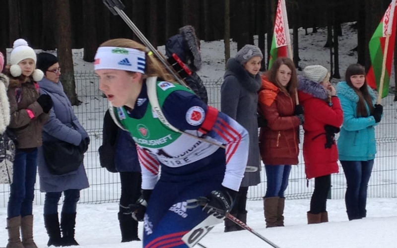 Chloe Levins of Rutland, Vermont, used clean shooting to skate her way to 18th place in the 6 k sprint at World Youth Championships in Raubichi, Belarus, on Friday. (Photo: U.S. Biathlon)
