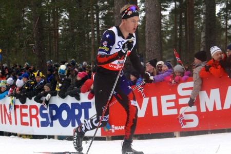 Erik Bjornsen led the American men to take 38th in the World Cup 15 k freestyle individual start in Fahti, Finland. Here he is pictured hunkering down on his last loop in the 2015 World Championships relay. 