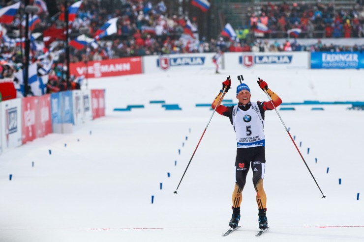 Erik Lesser of Germany celebrates his win in the 12.5 k pursuit at the 2015 IBU World Championships in Kontiolahti, Finland. (Photo: Kontiolahden Urheilijat / Jarno Artika)