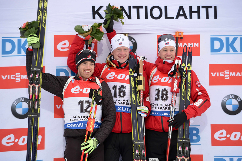 Nathan Smith (left) on the podium at 2015 Biathlon World Championships in Kontiolahti, Finland. (Photo: Biathlon Canada/NordicFocus.com)