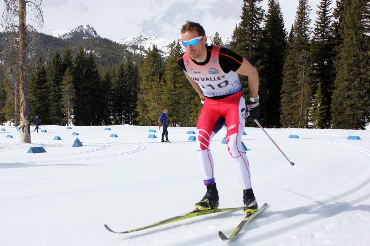 Andy Newell is one of two men on the USST A-team in the 2015/2016 season. Here the SMST2 skier is racing in the 15 k classic individual start at the 2015 Super Tour Finals in Sun Valley, Idaho.