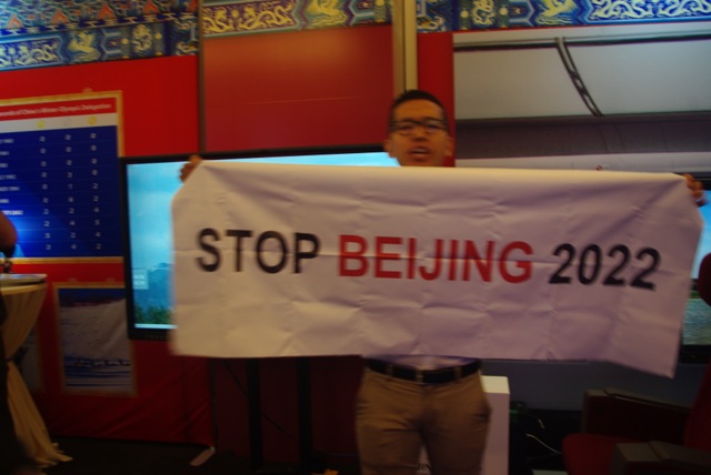 At the 2022 Olympic Candidate City Presentations in Lausanne, Switzerland, in June, one protestor quietly slipped into the Beijing presentation room, and once he was almost at the back unfurled a flag and started chanting. He was quickly hauled off, first by Beijing 2022 supporters inside the room and then by security.