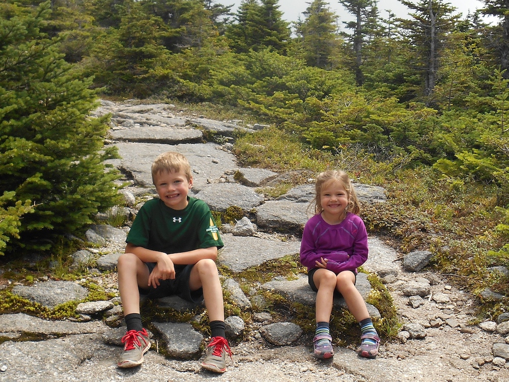 A couple of kids excited about meeting some USST members. (Photo: Andy Newell)