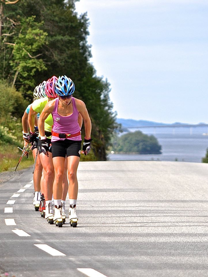 The USST women do some classic rollerski training earlier in the week in Aure. (Photo: USSA)