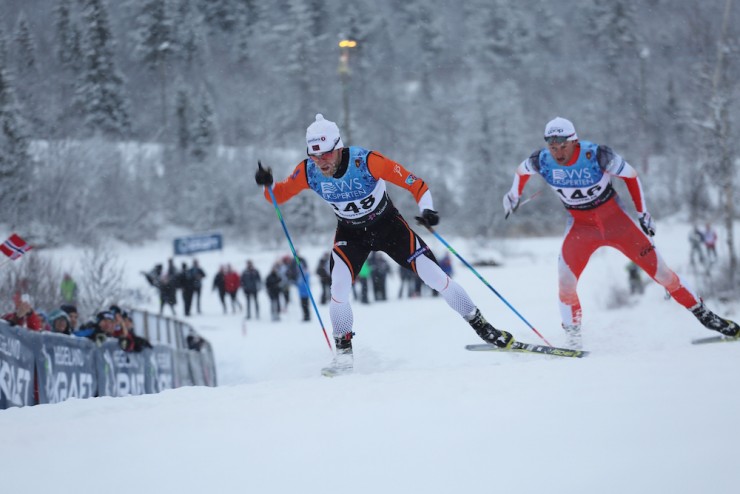Martin Johnsrud Sundby (148) leads fellow Norwegian national-team member Petter Northug during the 15 k freestyle FIS race in Beitostølen, Norway. Sundby went on to win by 47 seconds and Northug was a minute back in fourth. (Photo: Eirik Lund Røer/SKIsport)