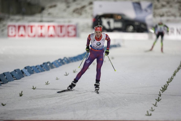 Clare Egan (US Biathlon) racing to a career-best 16th in the women's 7.5 k sprint on Saturday at the IBU World Cup in Östersund, Sweden. (Photo: USBA/NordicFocus)