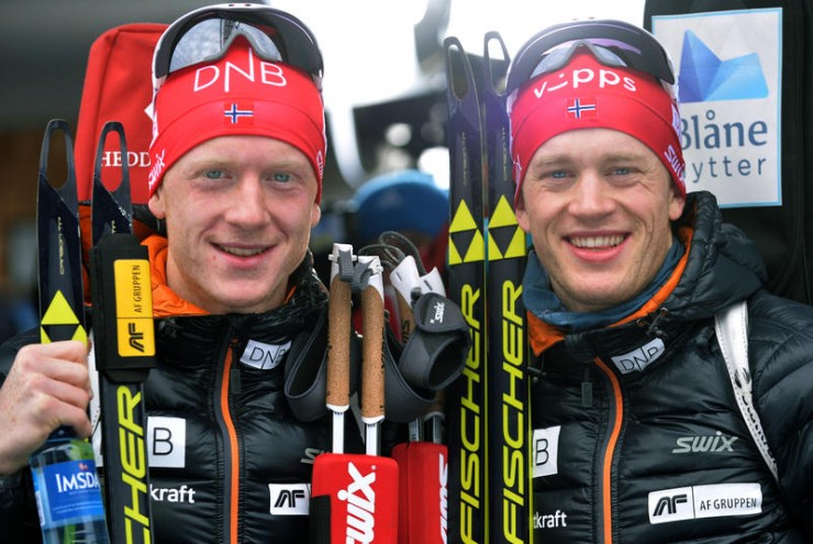 The Bø brothers: Johannes Thingnes (l) and older brother Tarjei at the IBU World Cup 4 in Ruhpolding, Germany, where they placed first and second, respectively in the sprint. (Photo: IBU/Eberhard Thonfeld)