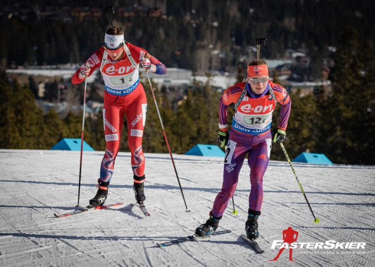 Hannah Dreissigacker (r) skied the second leg for the U.S. mixed relay on Sunday and brought the team to fourth by the second exchange. Norway's Synnøve Solemdal (l) tagged in second, 23 seconds behind Germany (not shown) in first. (Photo: Daniel S. Guay)