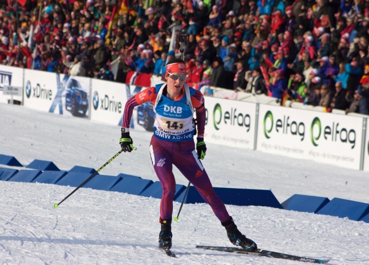 Clare Egan skiing the third leg for the U.S. women in the 4 x 6 k relay at 2016 IBU World Championships. After receiving the tag in 16th, she brought the team to 14th and the U.S. finished 13th. (Photo: JoJo Baldus)