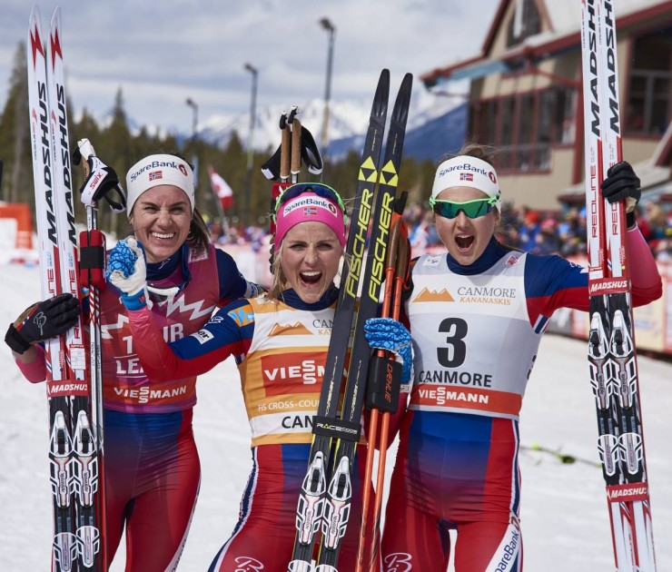 The all-Norwegian women's Ski Tour Canada final podium, with Therese Johaug (c) in first, Heidi Weng (l) in second and Ingvild Flugstad Østberg (r) in third.  (Photo: Madshus/NordicFocus)