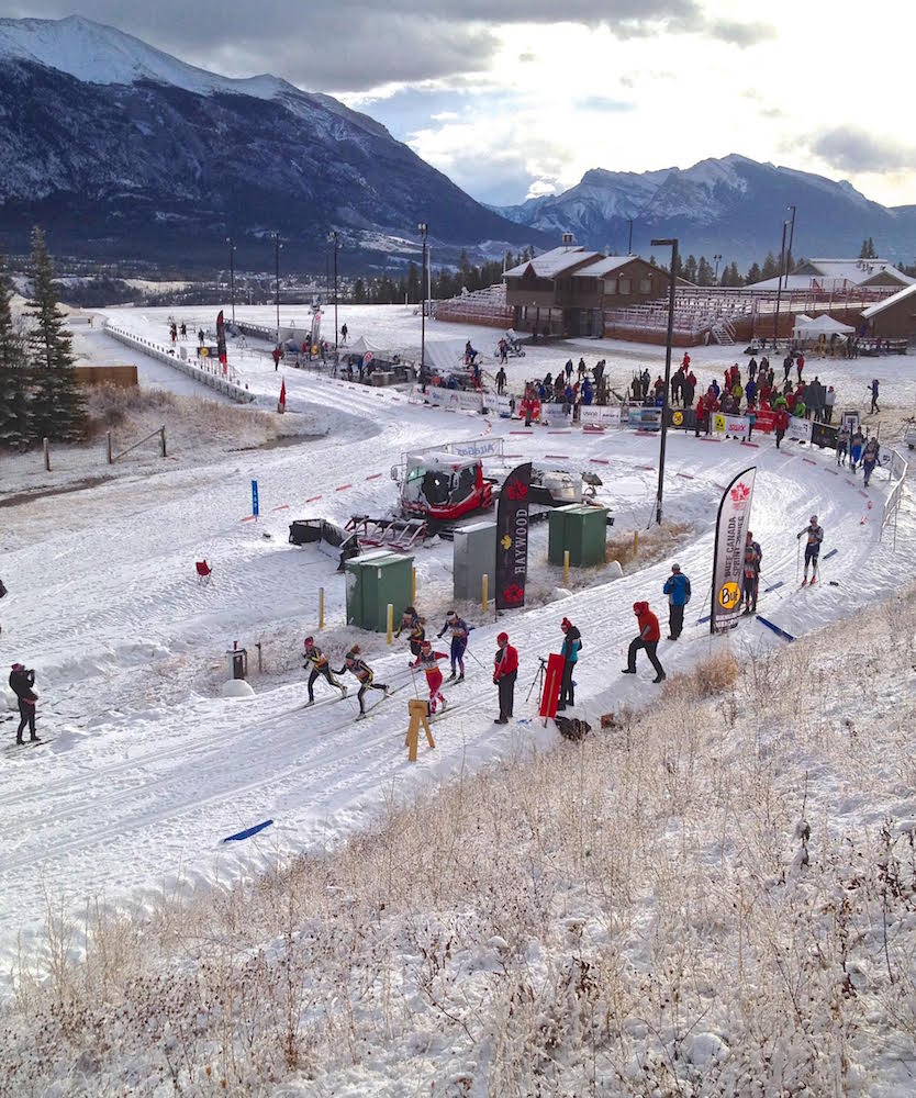 The start of an all-women's heat at the 2016 Frozen Thunder classic sprint, which followed King's Court format. (Photo: Matthias Ahrens)