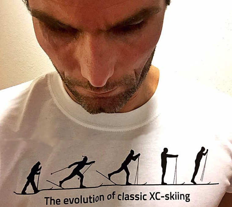 Thomas Alsgaard is all about the evolution of double poling, especially as it pertains to long-distance ski marathons. Alsgaard, the owner and manager of Team LeasePlan, took a selfie his team's new shirts for the 2016/2017 Ski Classics season. (Photo: Thomas Alsgaard Instagram via OpenSki.ru)