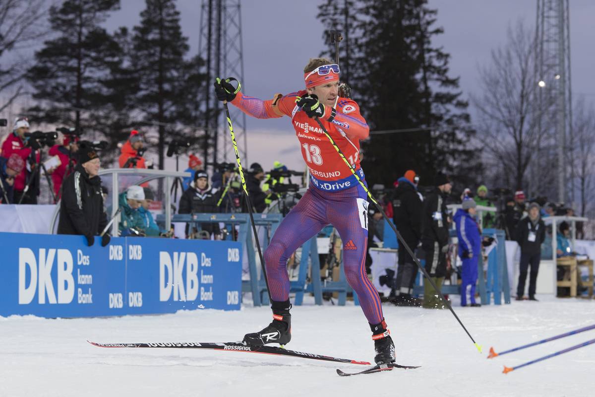Lowell Bailey (US Biathlon) racing in the men's 12.5 k pursuit on Sunday at the IBU World Cup in Östersund, Sweden. He placed 15th after starting 13th, but skied in fourth for much of the race. (Photo: USBA/NordicFocus)