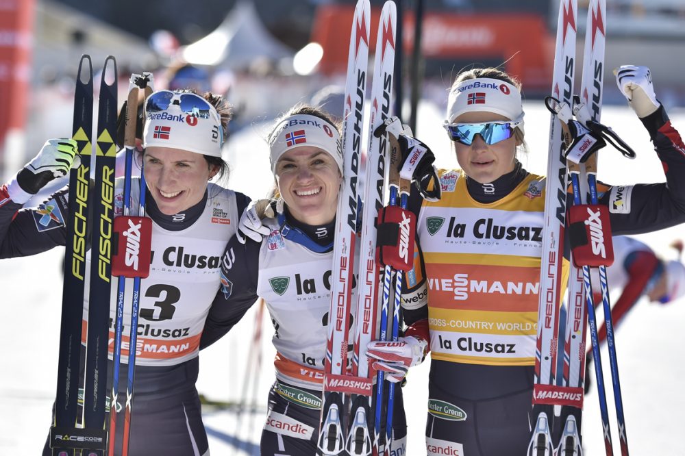 Left to right: Norway's Marit Bjørgen, Heidi Weng and ngvild Flugstad Østberg swept the podium for the women's 10-kilometer freestye mass start on Saturdya in La Clusaz, France. (Photo: Fischer/Nordic Focus)