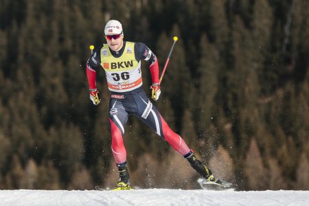 Sindre Bjoernestad Skar (NOR) sprints to the men's podium in Davos (SUI).  (Photo: Fischer/NordicFocus.com)