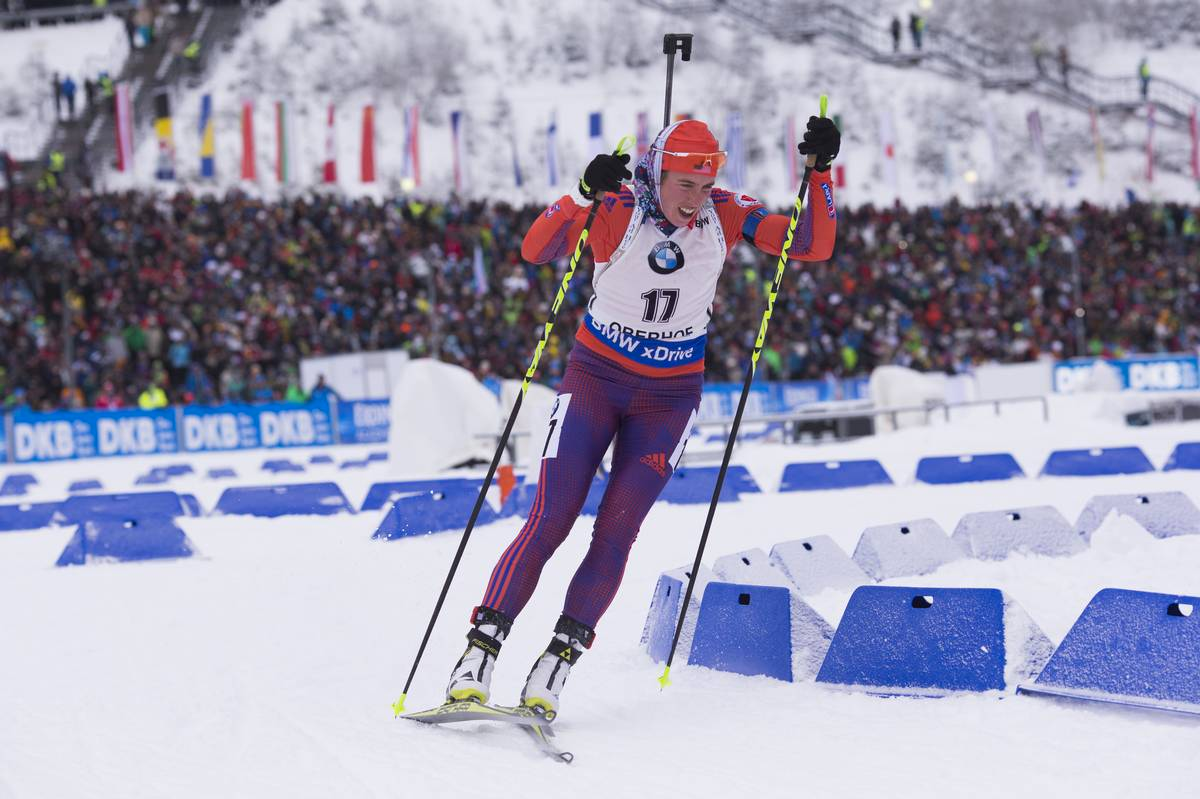 US Biathlon’s Susan Dunklee skis through the arena during the women’s 12.5 k mass start at the 2017 IBU World Cup on Sunday in Oberhof, Germany. (Photo: USBA/NordicFocus)
