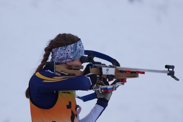 Alaska's Helen Wilson on the shooting range. (Photo: Jim Pasek)