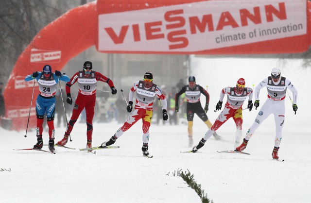 Five Canadians Advance in Moscow Sprint