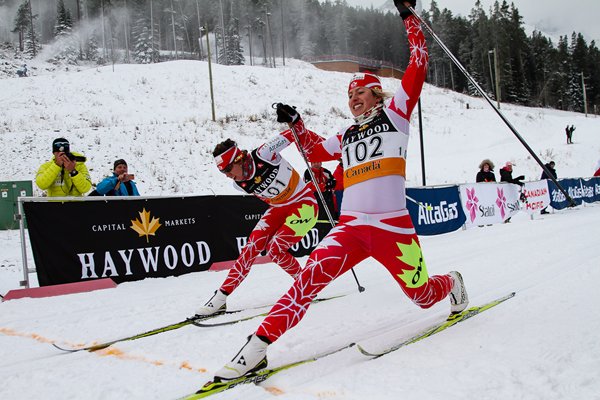 Crawford Catches Jones, Lunges for Frozen Thunder Sprint Title