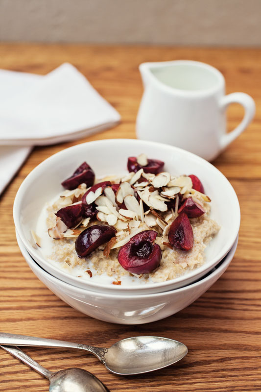 The Hungry Skier: Oat Bran with Cherries & Almonds