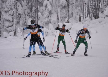 Two each from NTDC TBay and Dartmouth on the final climb of the loop. (Photo: XTS Photography)
